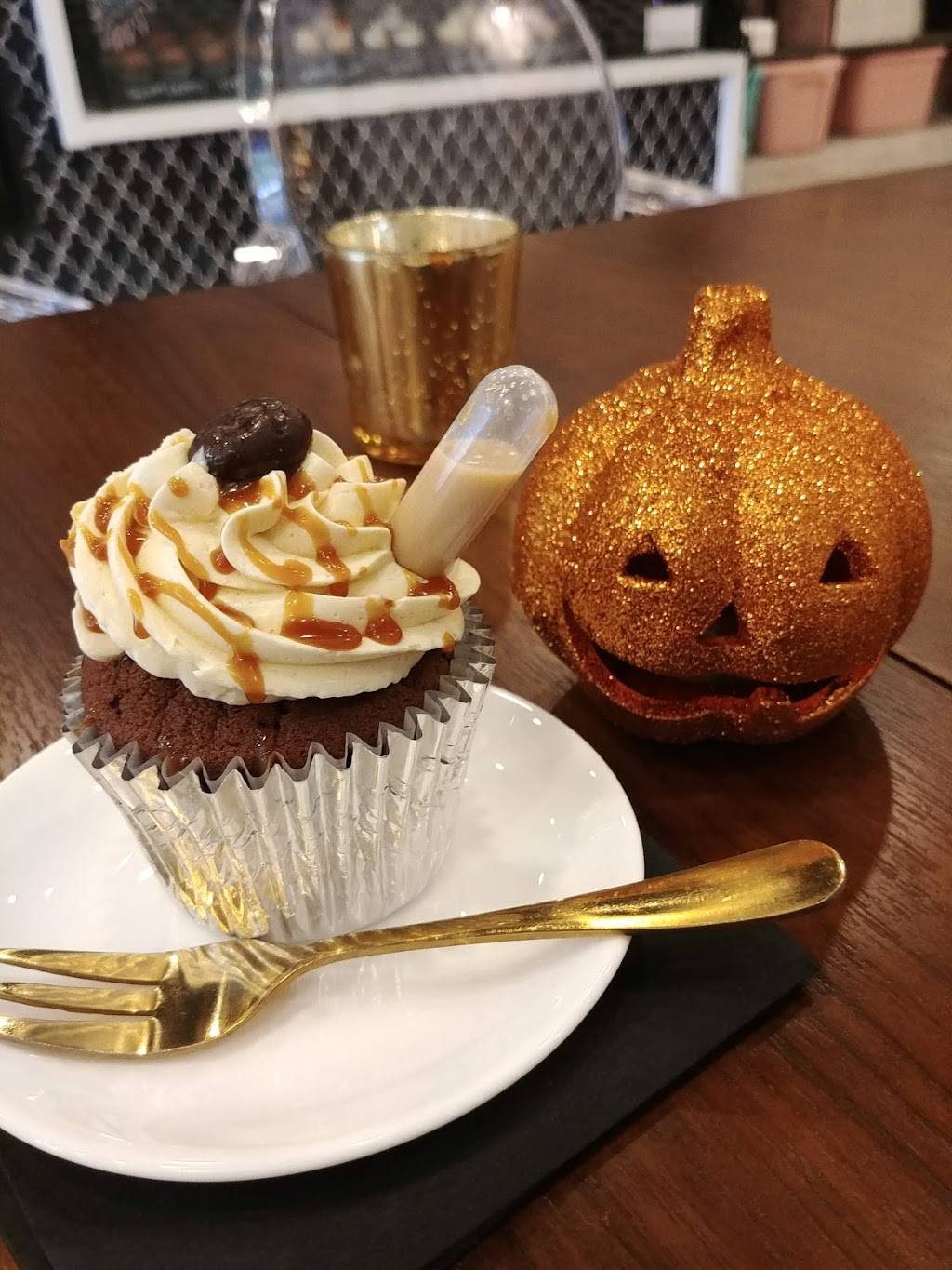 Cupcakes & Bubbles | restaurant | 26400 Kuykendahl Rd Ste C160, Tomball, TX 77375, USA | 8325597511 OR +1 832-559-7511