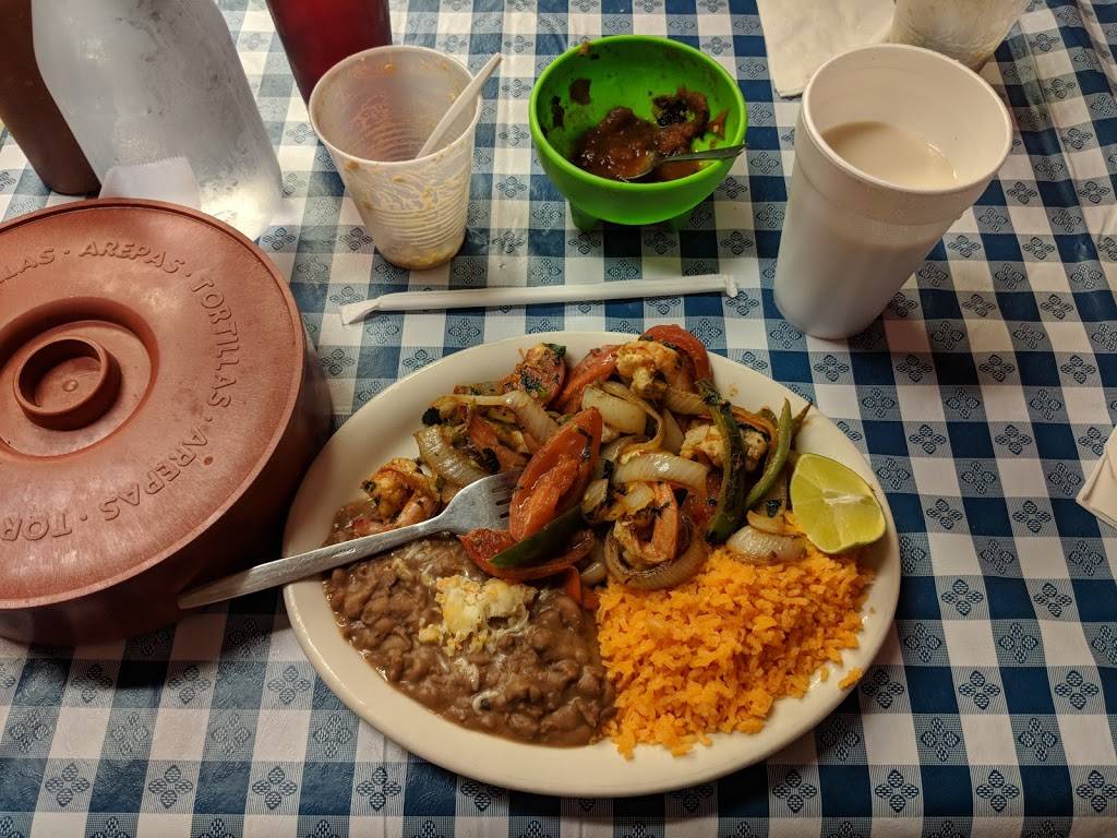 La Biznaga | restaurant | 3552 N Pulaski Rd, Chicago, IL 60641, USA | 7088314476 OR +1 708-831-4476