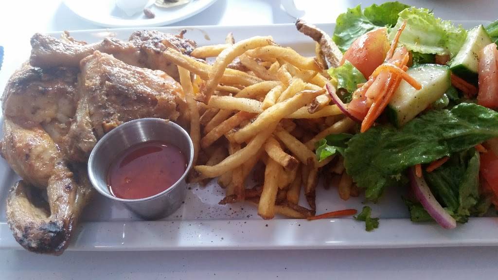 Restaurant Casa Vinho | restaurant | 3750 Rue Masson, Montréal, QC H1X 1S6, Canada | 5147218885 OR +1 514-721-8885