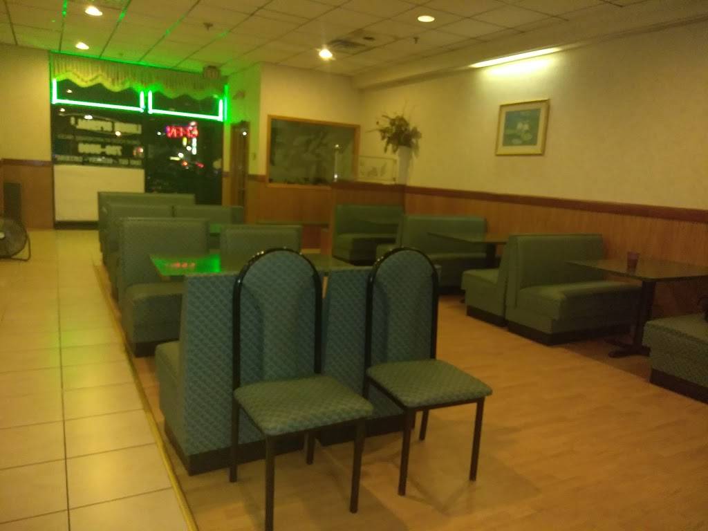 Great Wall Restaurant | restaurant | 21 Chestnut Hill Plaza, Newark, DE 19713, USA | 3027385586 OR +1 302-738-5586