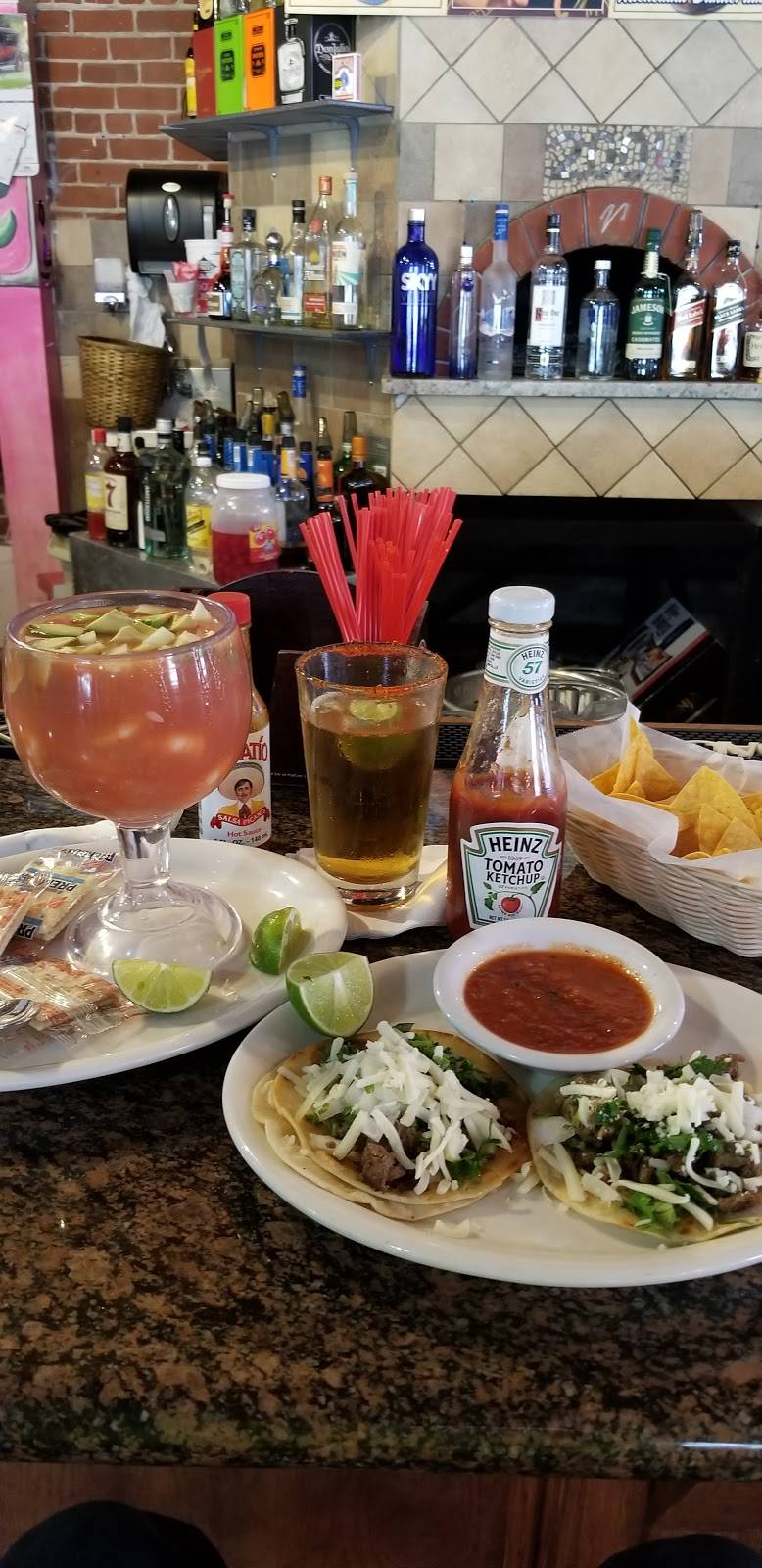 Station 55 Seafood & Mexican Cocina | restaurant | 55 5th St, Gilroy, CA 95020, USA | 6692057200 OR +1 669-205-7200