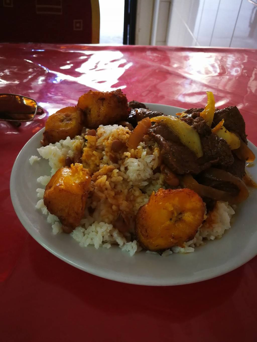 Tutis | restaurant | 34 W 183rd St, Bronx, NY 10453, USA | 3475770182 OR +1 347-577-0182