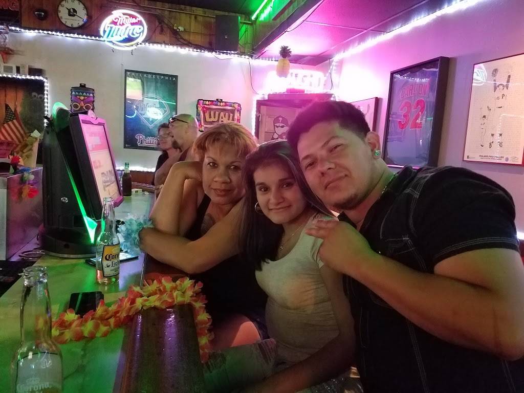 Chasers Tavern | restaurant | 1874 Delmar Dr, Folcroft, PA 19032, USA | 6105835720 OR +1 610-583-5720