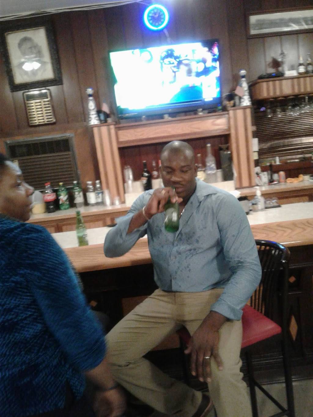 Russian Club Of Shelton | restaurant | 330 Howe Ave, Shelton, CT 06484, USA | 2032311837 OR +1 203-231-1837