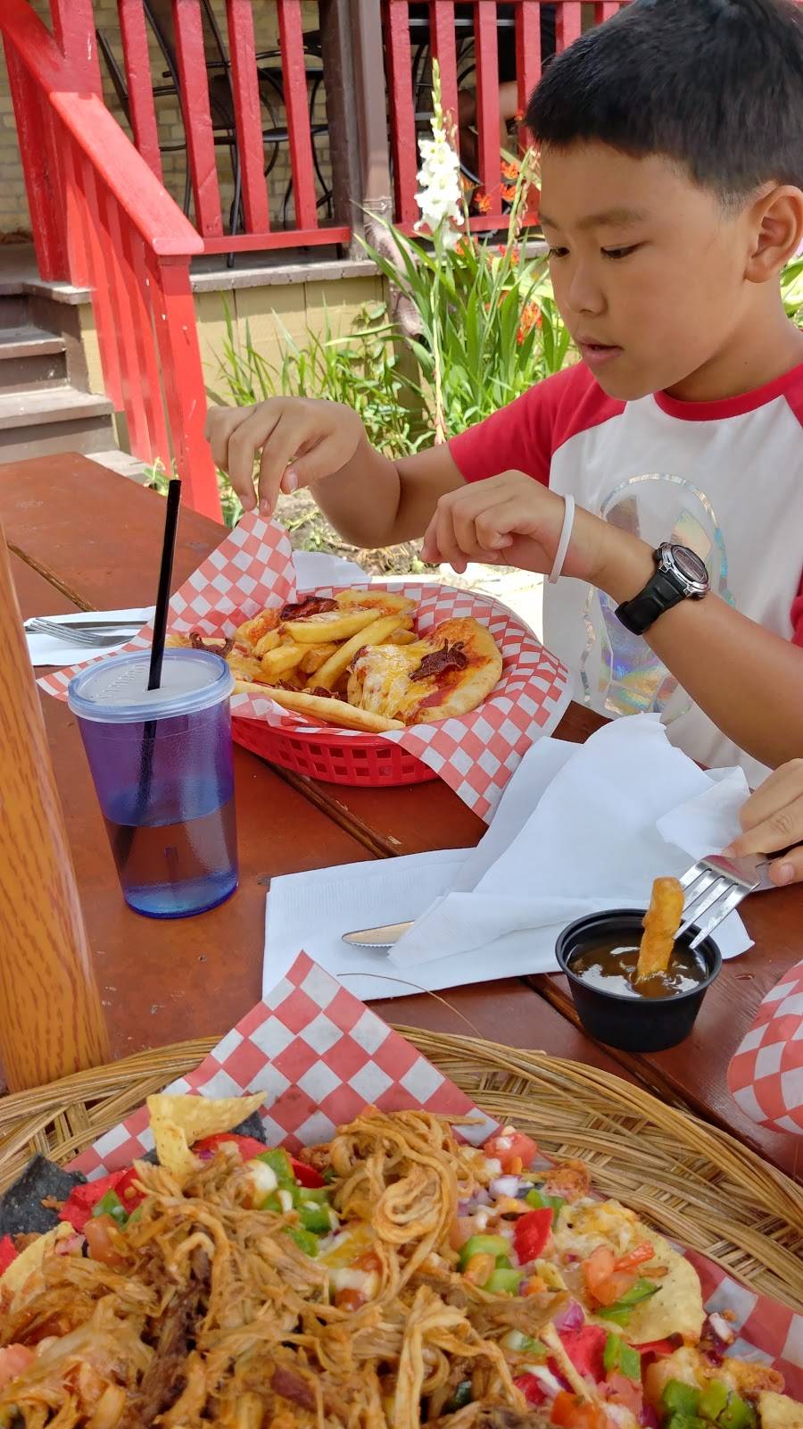 OLearys Bar and Grill | restaurant | 120 Parkview Dr, St. Marys, ON N4X 1A8, Canada | 5192841110 OR +1 519-284-1110