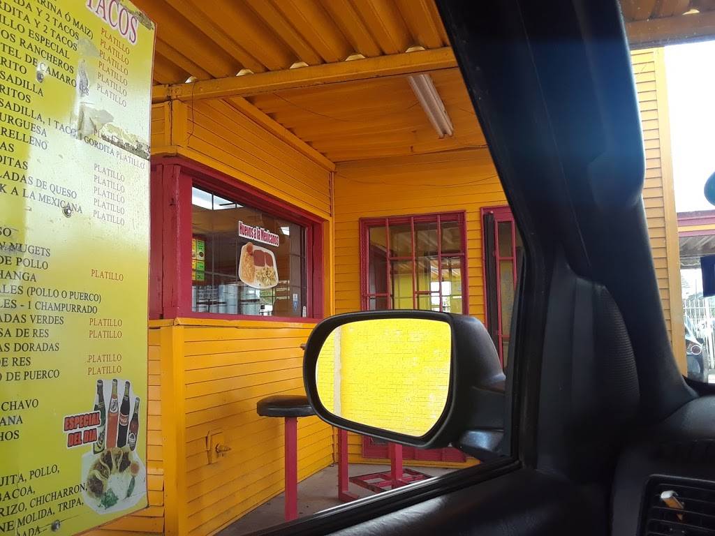 Cesar’s Tacos | restaurant | 3025 S Westmoreland Rd, Dallas, TX 75233, USA | 2143305003 OR +1 214-330-5003