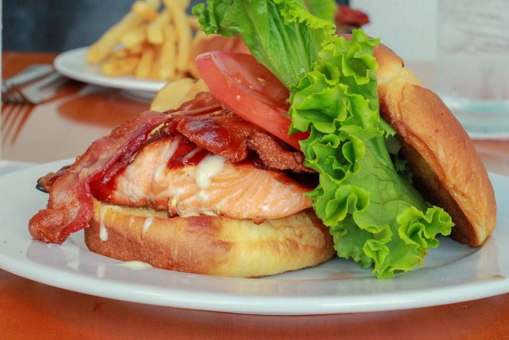 Reel Seafood Company | restaurant | 195 Wolf Rd, Albany, NY 12205, USA | 5184582068 OR +1 518-458-2068