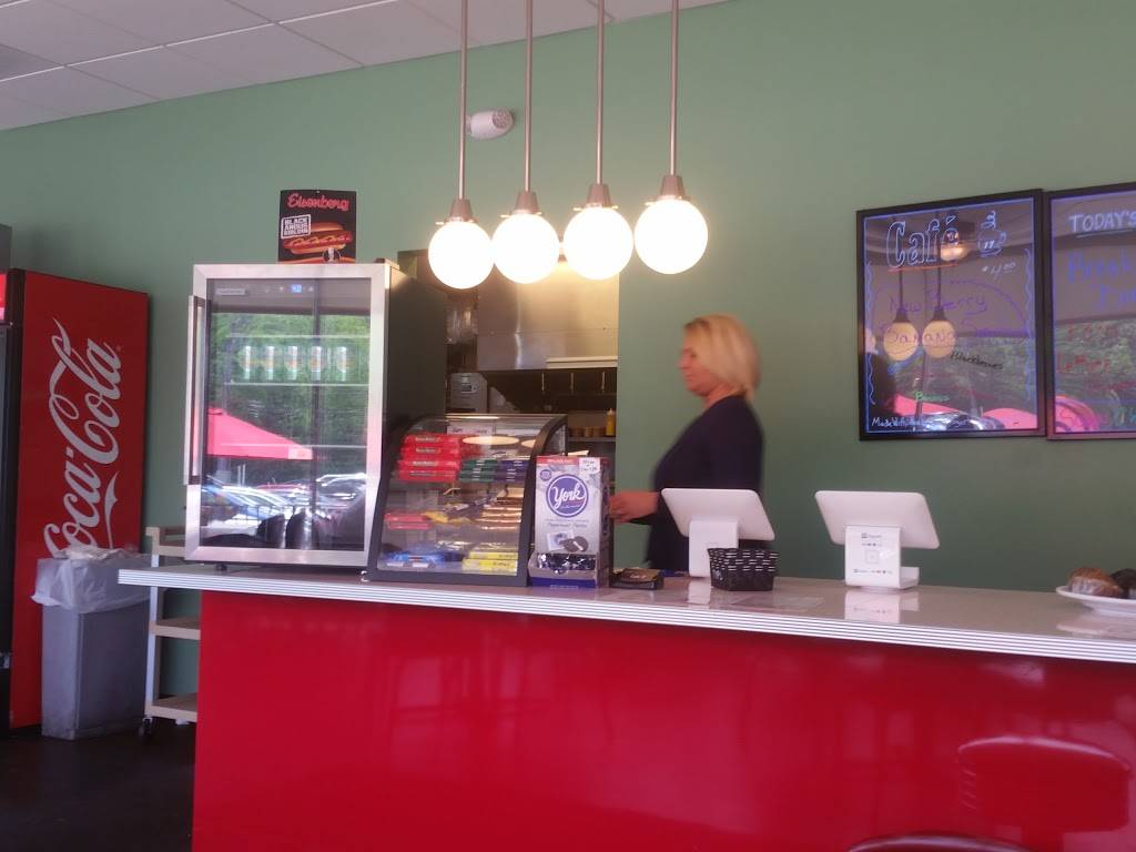 Cafe 17 | cafe | Independence Tower, 5755 Granger Rd #110, Cleveland, OH 44131, USA | 2163314089 OR +1 216-331-4089