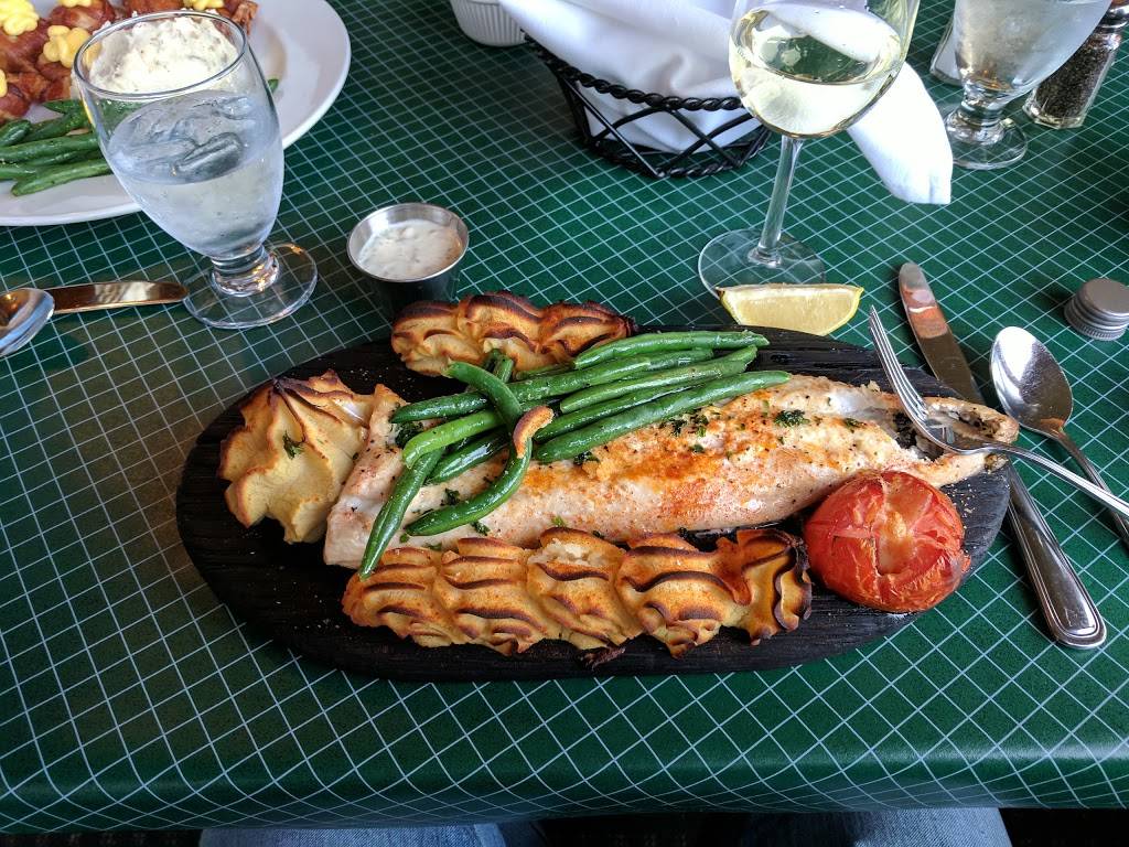 Douglas Lake Bar & Steakhouse | restaurant | 10990 Douglas Lake Rd, Pellston, MI 49769, USA | 2315398588 OR +1 231-539-8588