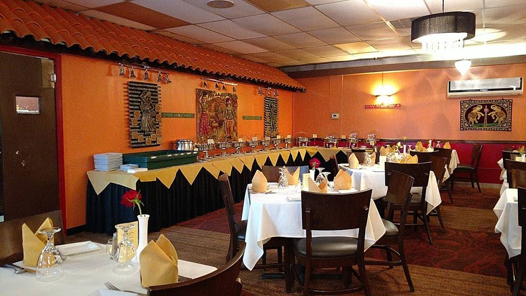 Khana Indian Bistro | restaurant | 709 Fishburn Rd, Hershey, PA 17033, USA | 7175349615 OR +1 717-534-9615