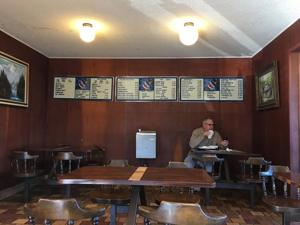 Carrs Drive In | restaurant | 6533 Covey Rd, Forestville, CA 95436, USA | 7078877053 OR +1 707-887-7053