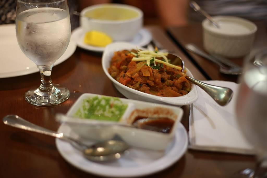 Tiffin | restaurant | 1341 University Blvd E, Takoma Park, MD 20912, USA | 3014349200 OR +1 301-434-9200