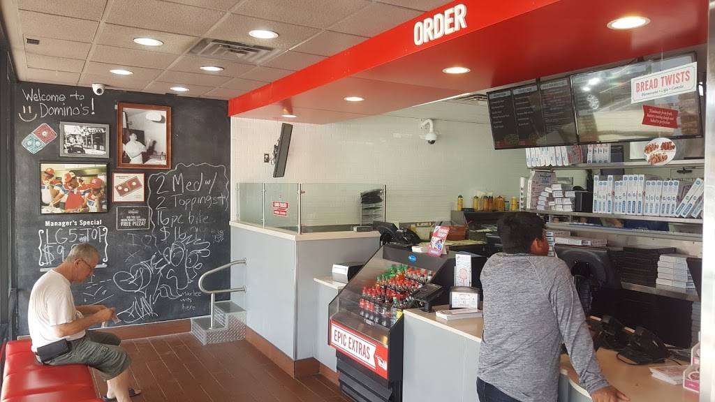 Dominos Pizza | meal delivery | 16738 Lakeshore Dr Ste K, Lake Elsinore, CA 92530, USA | 9512452882 OR +1 951-245-2882