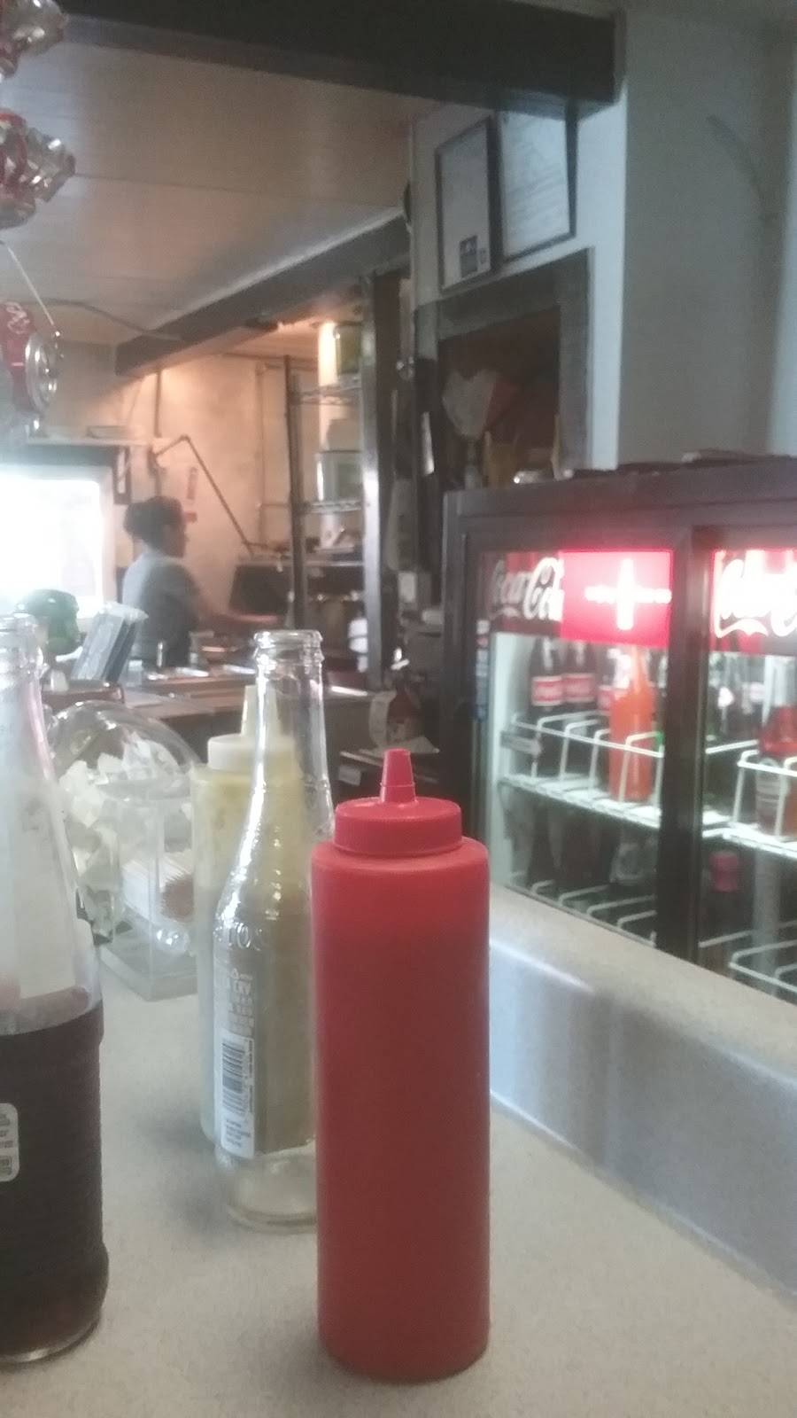 Mil Amores | restaurant | 1009 N Pacific Ave, Kelso, WA 98626, USA | 3604252011 OR +1 360-425-2011