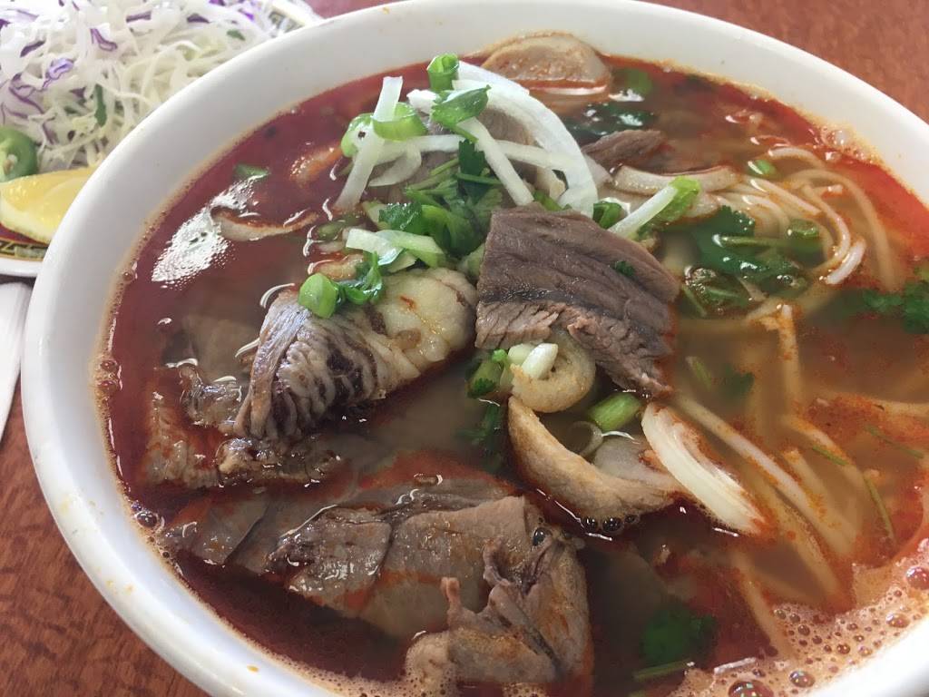 Kim Huong Vietnamese and Chinese Restaurant | restaurant | 17311 E McFadden Ave, Tustin, CA 92780, USA | 7148386651 OR +1 714-838-6651