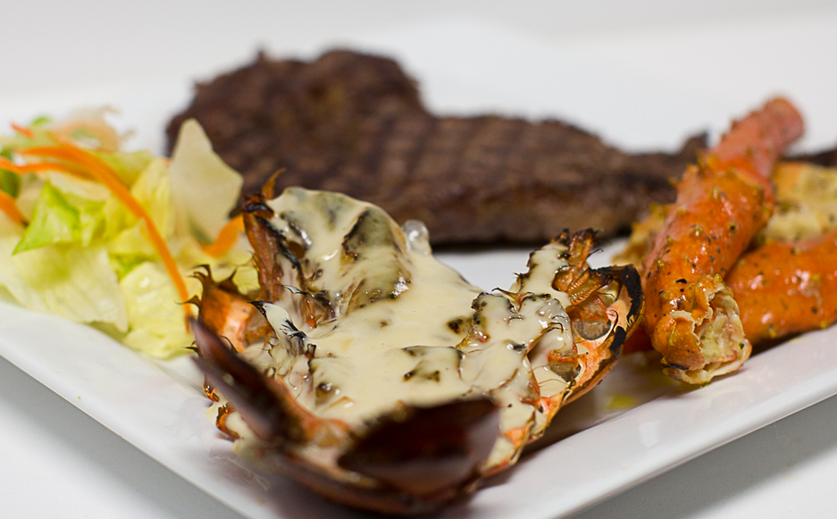 El Coco Pirata | restaurant | 3325 W Alameda Ave, Denver, CO 80219, USA | 3039344133 OR +1 303-934-4133