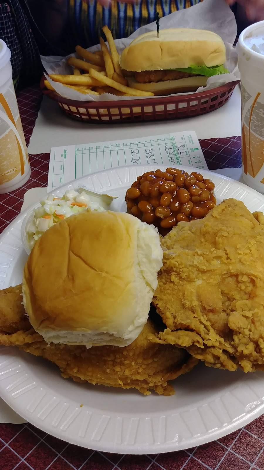 Whites Restaurant & Catering | restaurant | 845 N W Ave, Jackson, MI 49202, USA | 5177873991 OR +1 517-787-3991