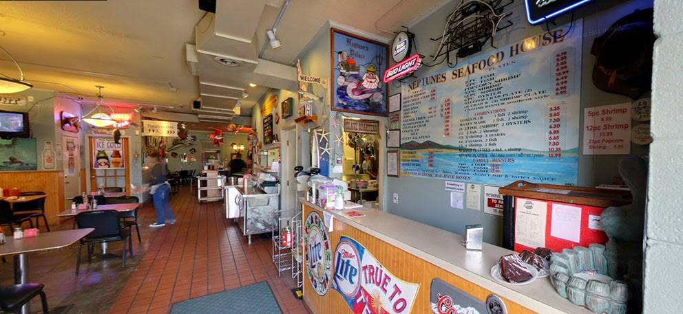 Neptunes Seafood House | restaurant | 1922 Goliad Rd, San Antonio, TX 78223, USA | 2103377294 OR +1 210-337-7294