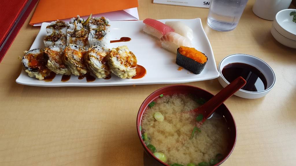 Sakura Sushi | restaurant | 1005 E St Charles Rd, Lombard, IL 60148, USA | 6306292469 OR +1 630-629-2469