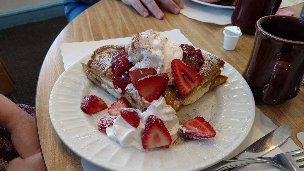 T W Howells | restaurant | 341 W White Horse Pike, Pomona, NJ 08240, USA | 6099656890 OR +1 609-965-6890