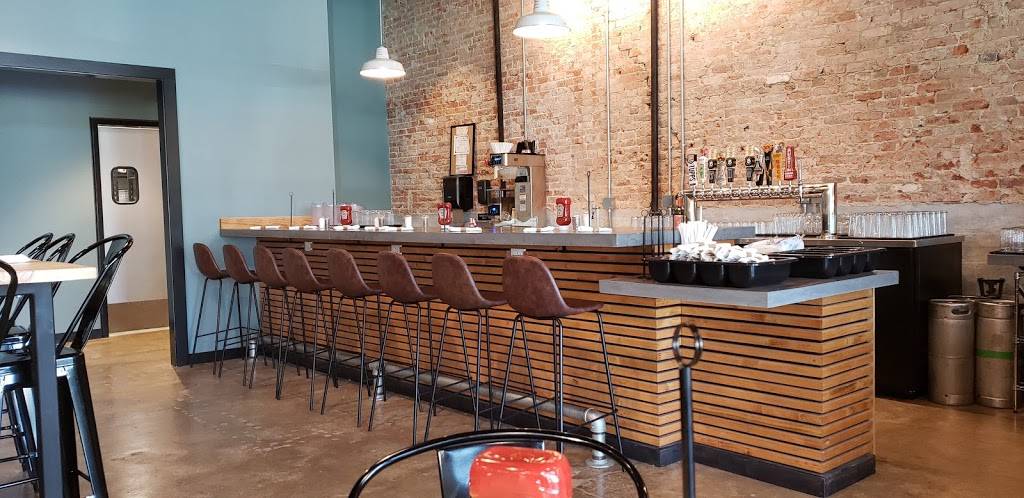 Revival Eastside Eatery | restaurant | 704 Elm Ave, Waco, TX 76704, USA | 2543391401 OR +1 254-339-1401