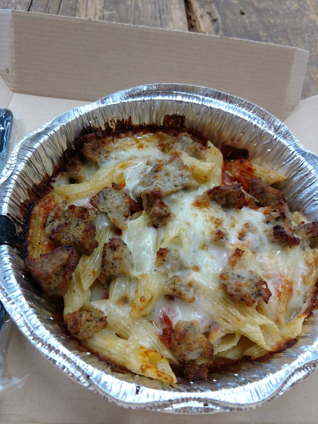 Dominos Pizza | meal delivery | 204 Park Ave, Beloit, WI 53511, USA | 6083122474 OR +1 608-312-2474