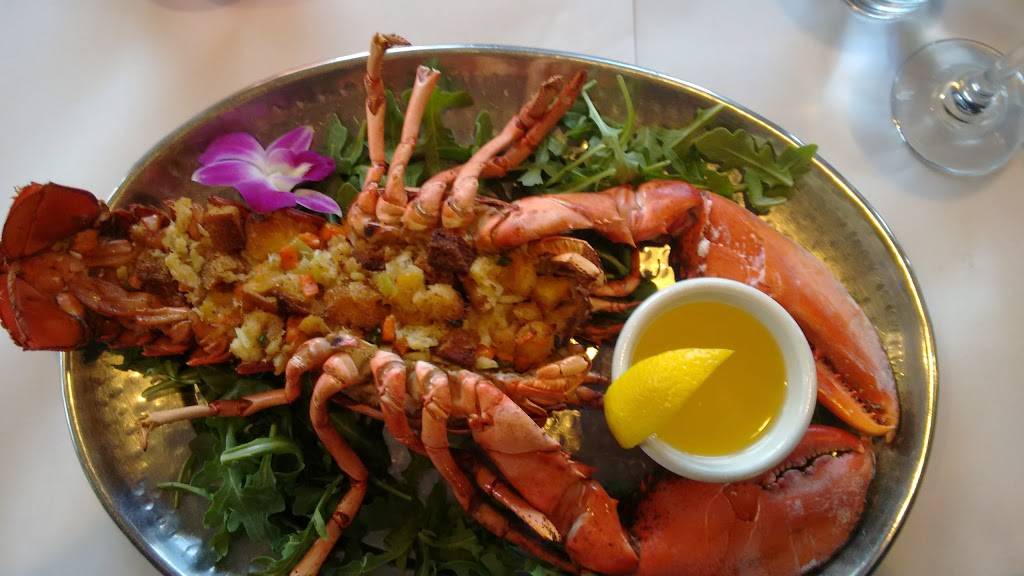 Nellie Greens Restaurant | restaurant | 50 Maple St, Branford, CT 06405, USA | 2034838400 OR +1 203-483-8400