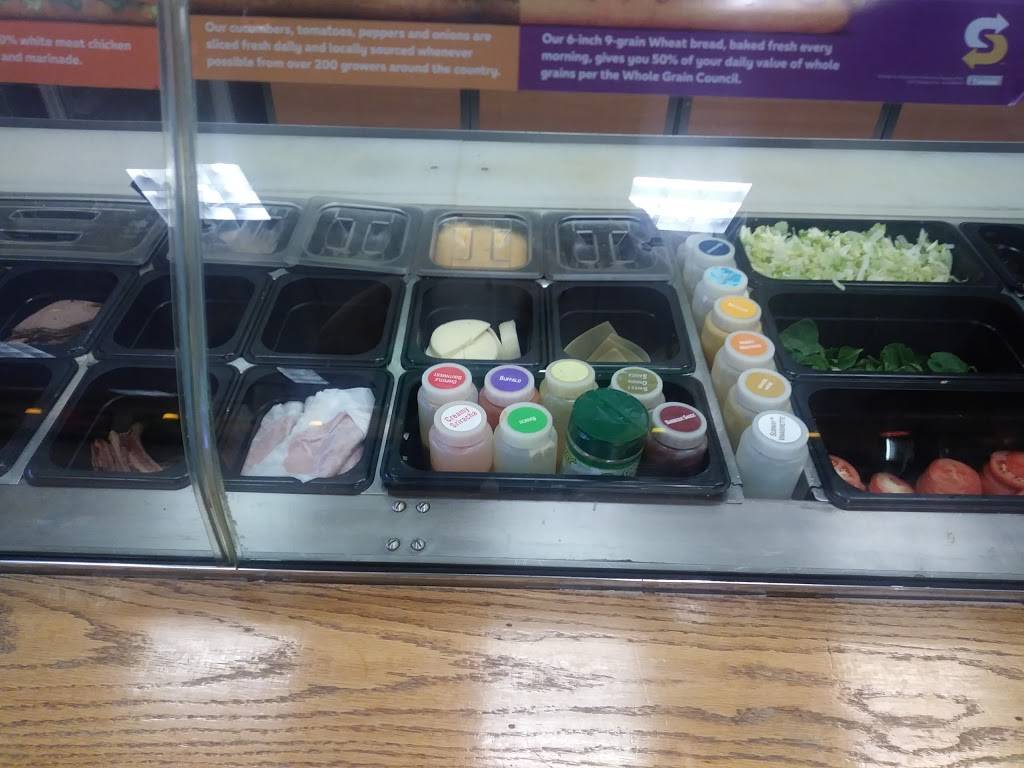 Subway Restaurants | restaurant | Mission Trace II, 3355 S Wadsworth Blvd Ste G105, Lakewood, CO 80227, USA | 3039895582 OR +1 303-989-5582