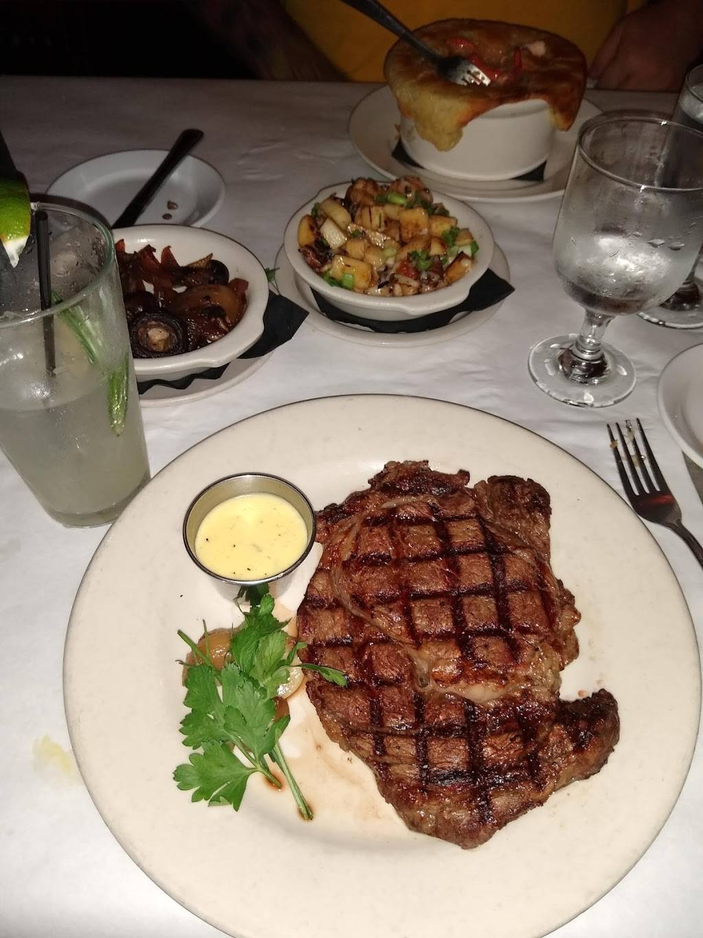 Erté & The Peacock Lounge | restaurant | 323 13th Ave NE, Minneapolis, MN 55413, USA | 6126234211 OR +1 612-623-4211