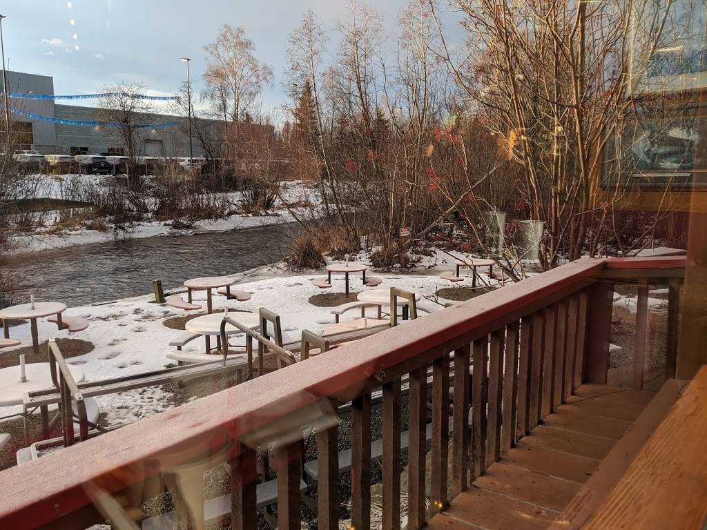 Arctic Roadrunner | restaurant | 5300 Old Seward Hwy, Anchorage, AK 99518, USA | 9075611245 OR +1 907-561-1245