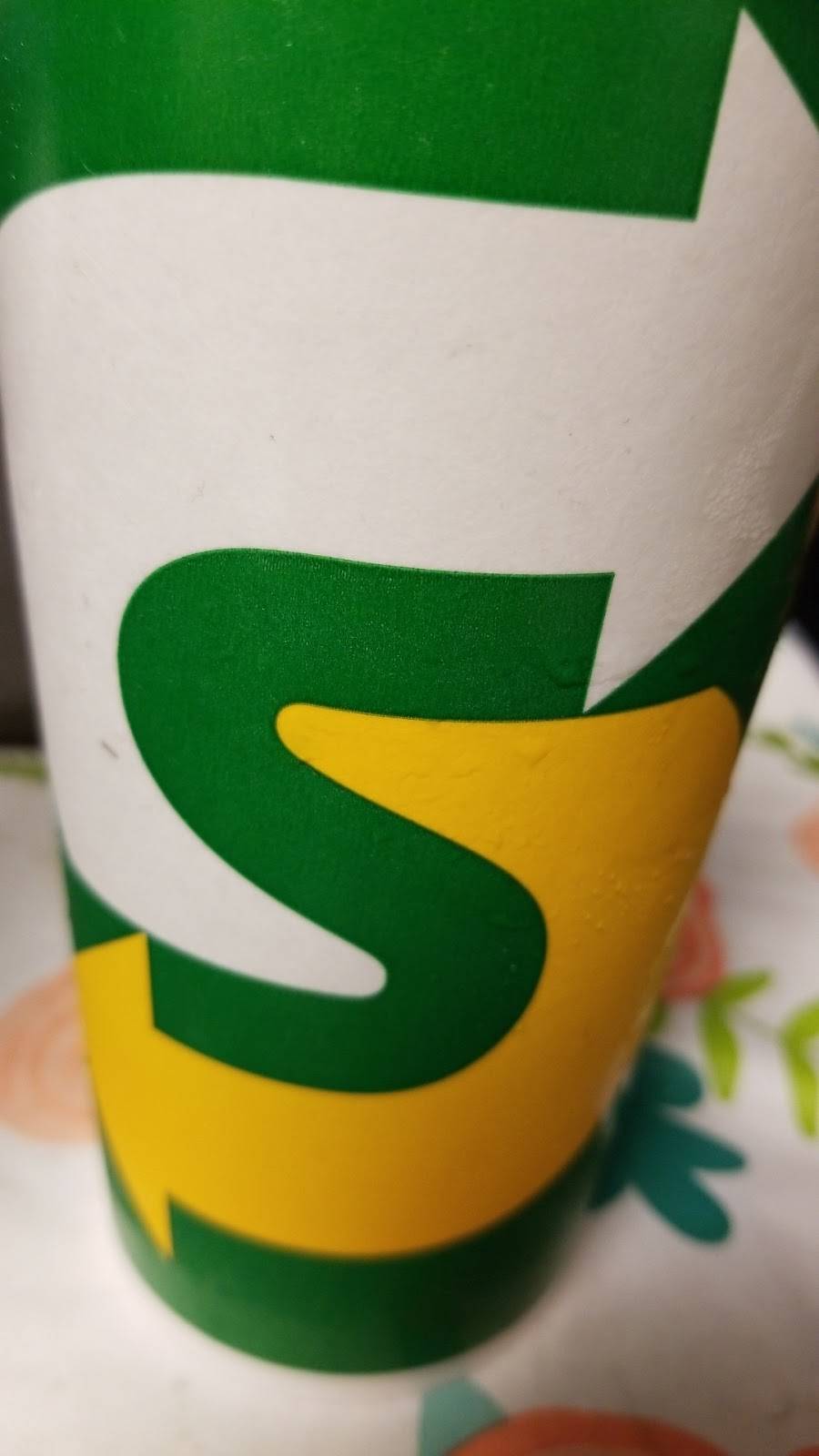 Subway | restaurant | 2365 S State Rd, Ionia, MI 48846, USA | 6165272577 OR +1 616-527-2577