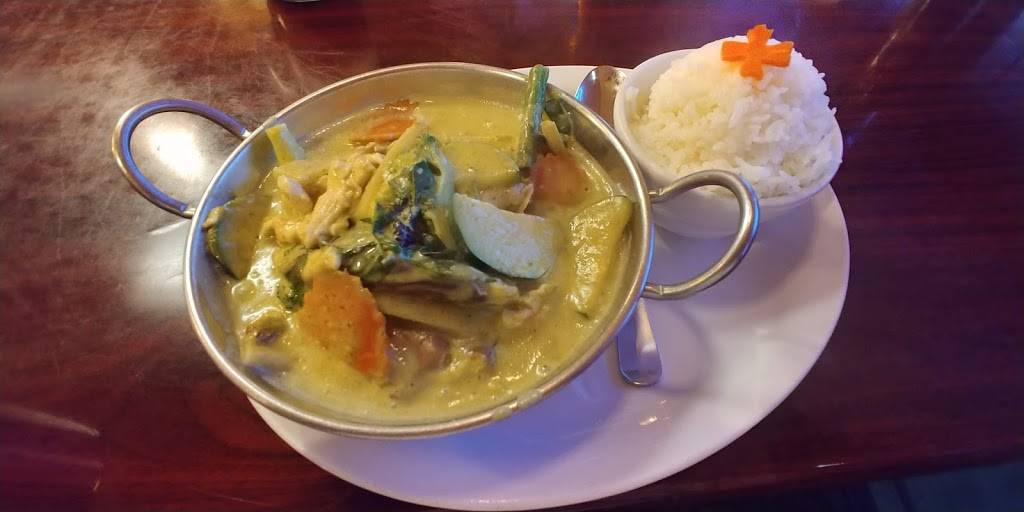 Thai Basil Signature | restaurant | 4221 E Chandler Blvd #106, Phoenix, AZ 85048, USA | 4807046013 OR +1 480-704-6013