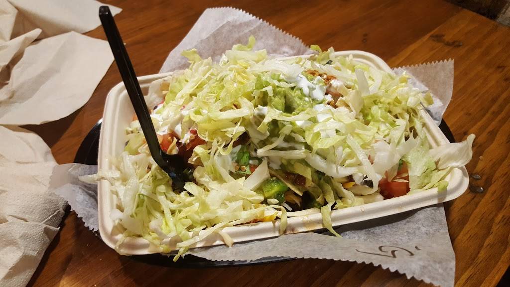 Freebirds World Burrito | restaurant | 5500 Greenville Ave #209, Dallas, TX 75206, USA | 2142659992 OR +1 214-265-9992