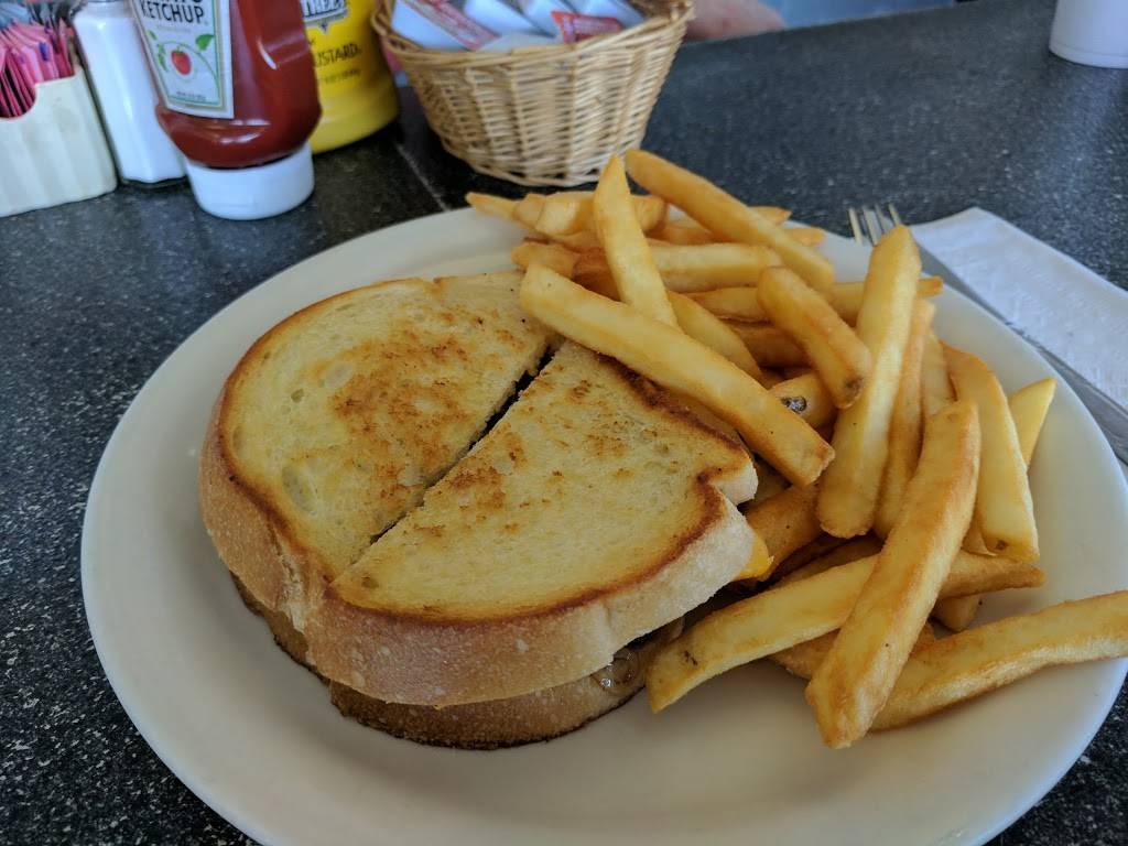 Chubbys Diner | restaurant | 427 Roseville Square, Roseville, CA 95678, USA | 9167735622 OR +1 916-773-5622