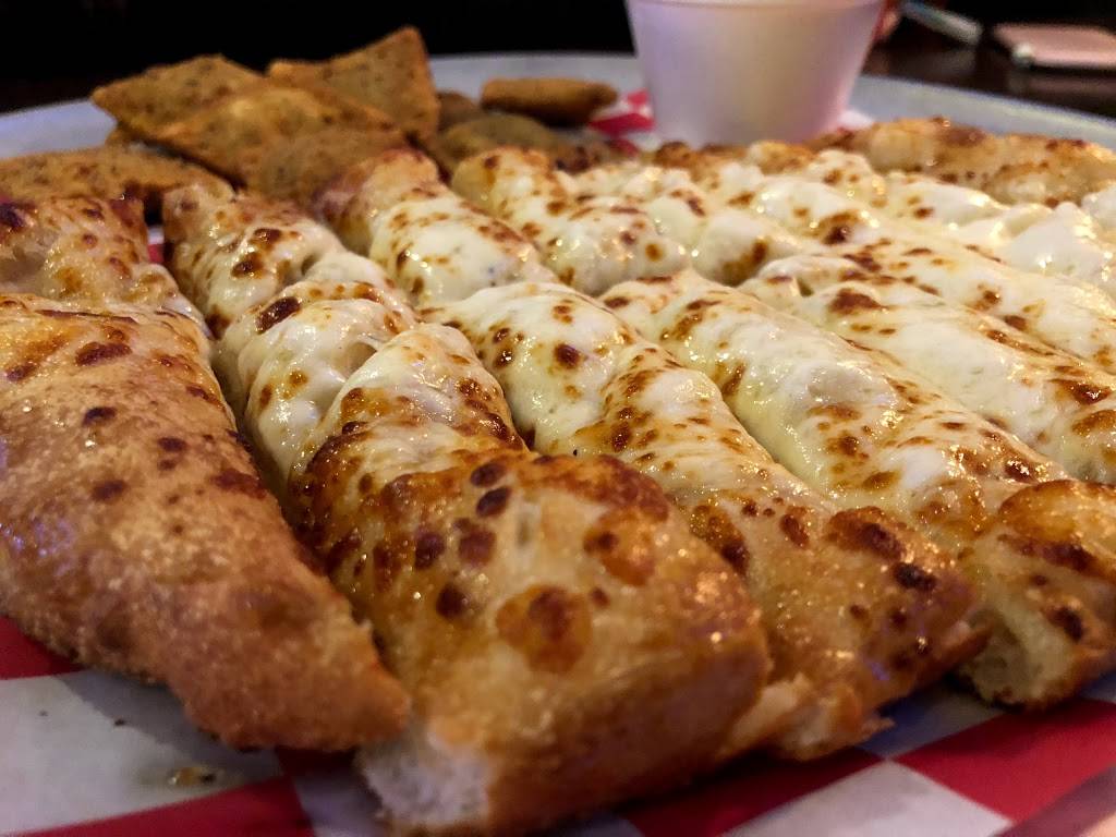 Varsity Sports Cafe and Roman Coin Pizza - Dundee | restaurant | 4900 Dodge St, Omaha, NE 68132, USA | 4029349439 OR +1 402-934-9439