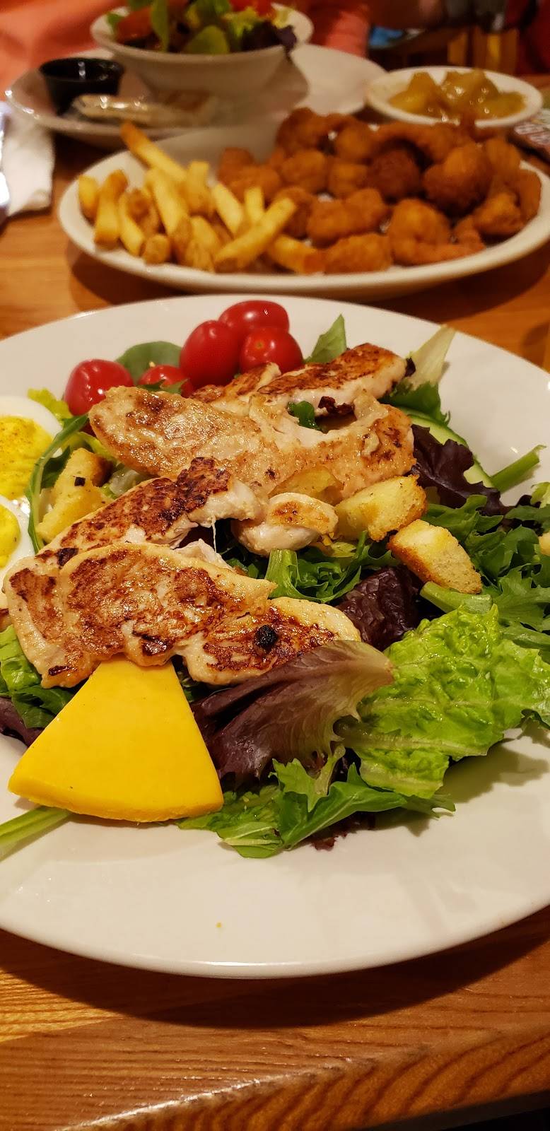 Cracker Barrel Old Country Store | restaurant | 10975 US Hwy. 15-501, Southern Pines, NC 28387, USA | 9102462024 OR +1 910-246-2024