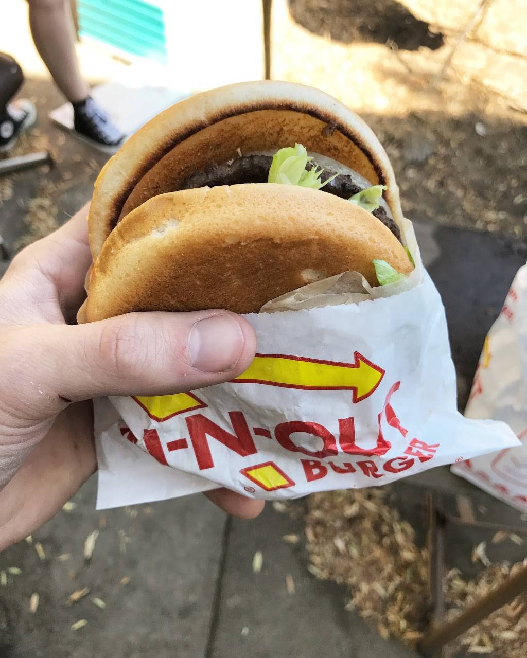 In-N-Out Burger | restaurant | 260 Washington St, Daly City, CA 94015, USA | 8007861000 OR +1 800-786-1000