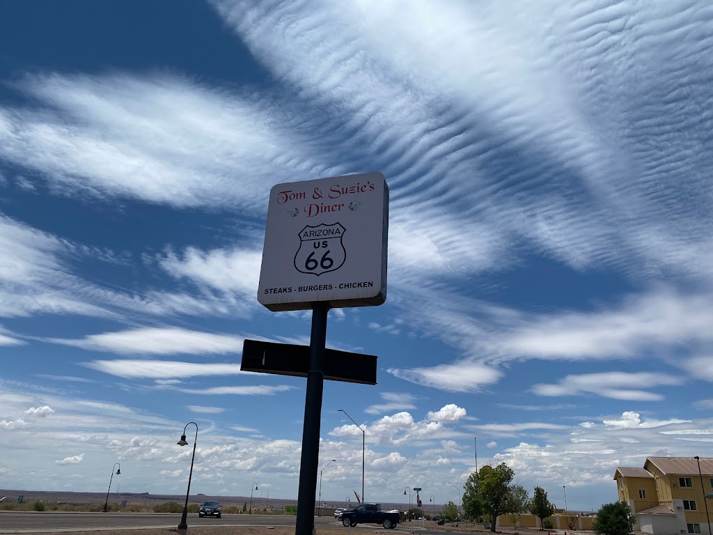 Tom & Suzies Diner | restaurant | 2001 Navajo Blvd, Holbrook, AZ 86025, USA | 9285249700 OR +1 928-524-9700