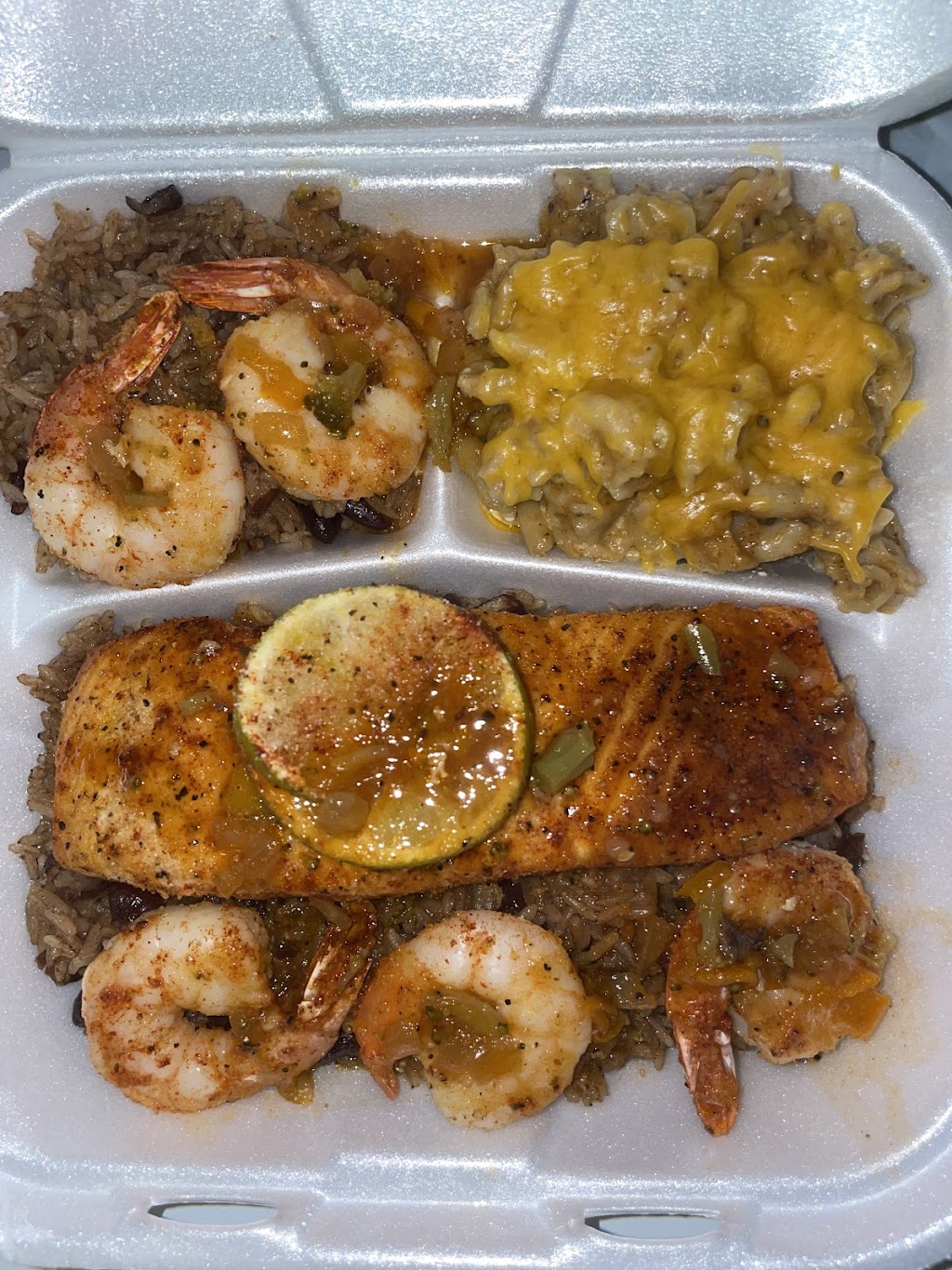 Mobilekuisine | restaurant | 1621 N State Rd 7, Lauderhill, FL 33313, USA | 7543036917 OR +1 754-303-6917