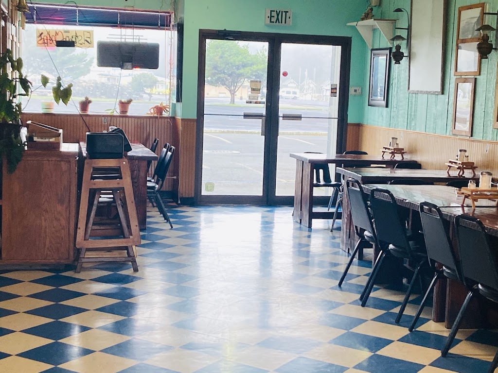 Sea Basket Restaurant and Lounge | restaurant | 63502 Kingfisher Rd, Charleston, OR 97420, USA | 5414044085 OR +1 541-404-4085