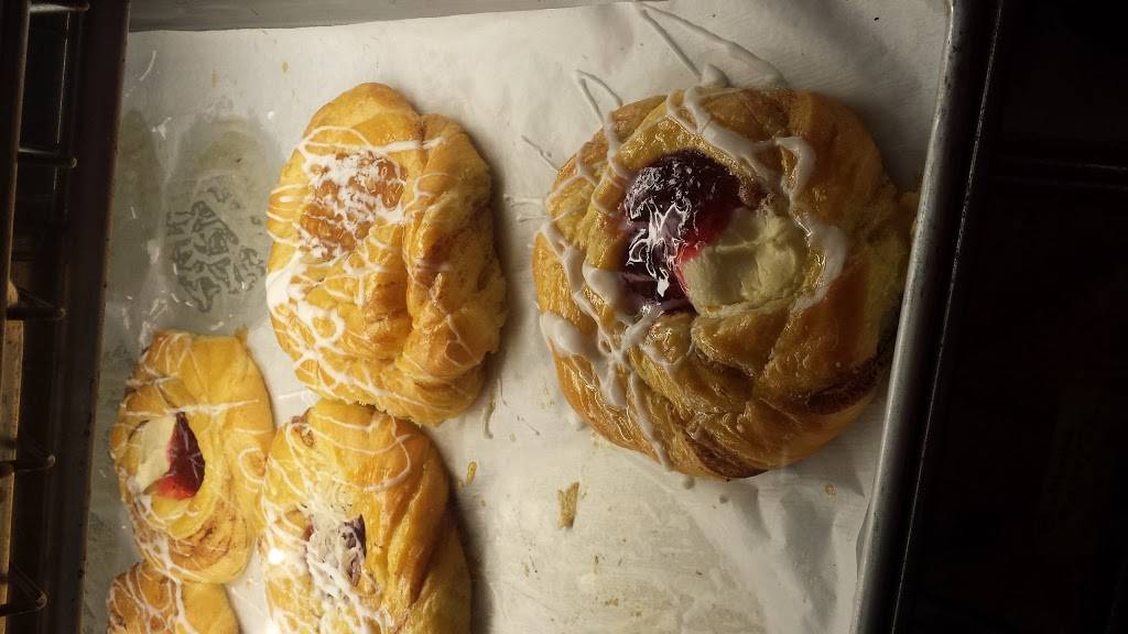 Kellys Kitchen and Bakery | bakery | 12600 Eastern Ave, Middle River, MD 21220, USA | 4103352253 OR +1 410-335-2253