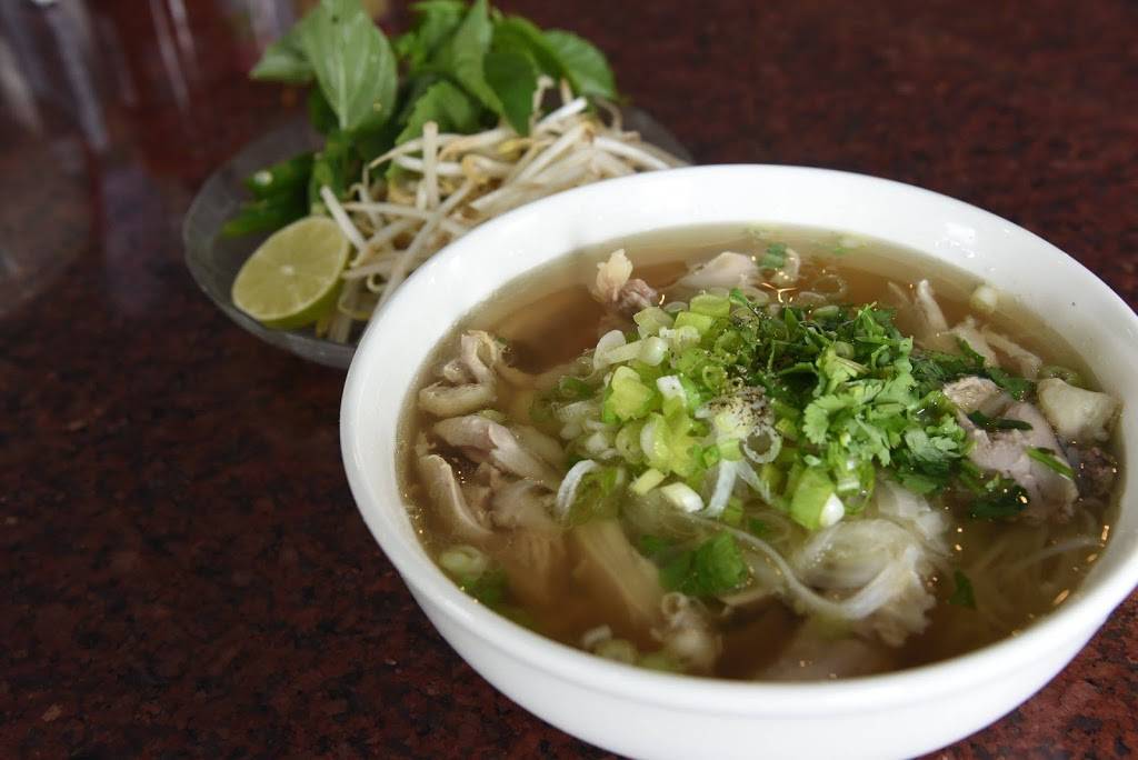 SAIGONS CORNER Authentic Vietnamese Cuisine | restaurant | 201 S Clinton St, Iowa City, IA 52240, USA | 3193337233 OR +1 319-333-7233