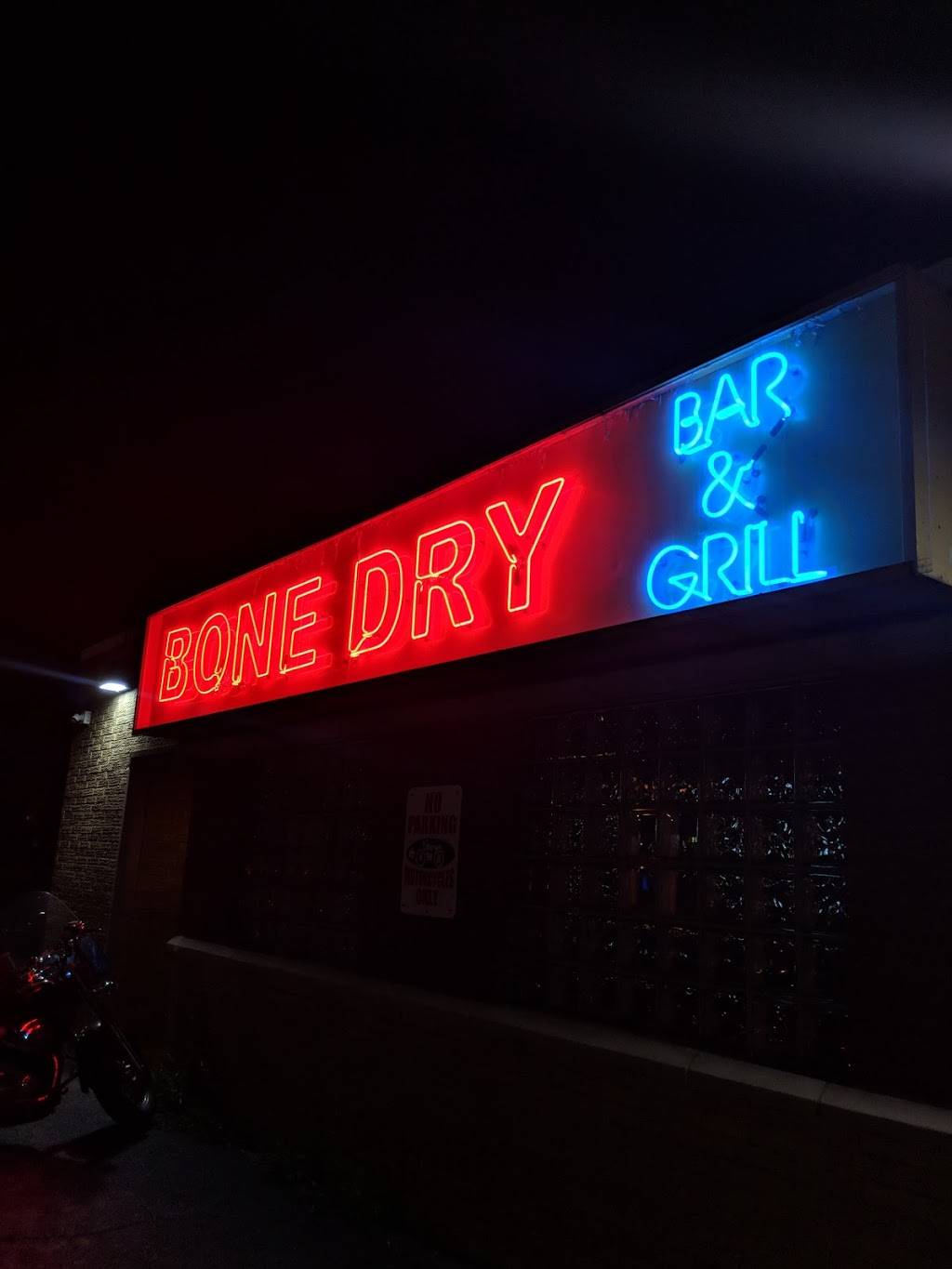 Bone Dry Bar & Grill | restaurant | 3805 Ridge Rd, Highland, IN 46322, USA | 2198382442 OR +1 219-838-2442