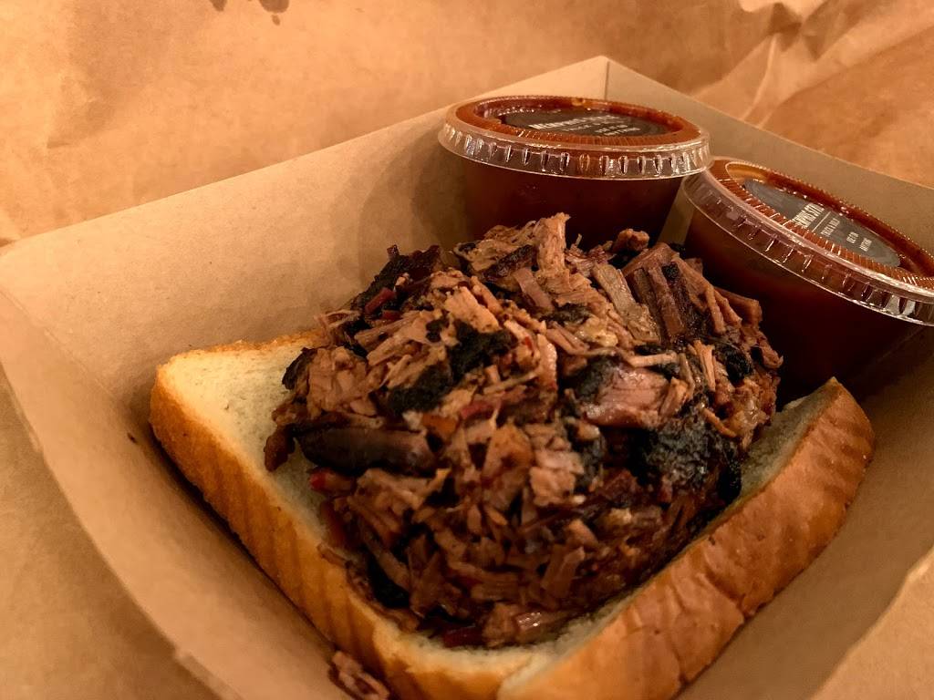 Smoque BBQ - Revival Food Hall | restaurant | 125 S Clark St, Chicago, IL 60603, USA | 7737706232 OR +1 773-770-6232