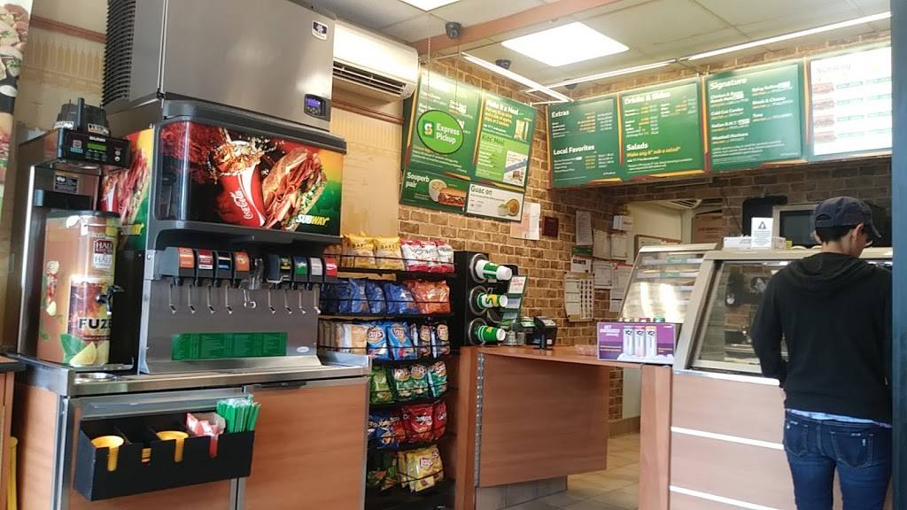 Subway | restaurant | 80-5 Broadway, Elmhurst, NY 11373, USA | 3476171016 OR +1 347-617-1016