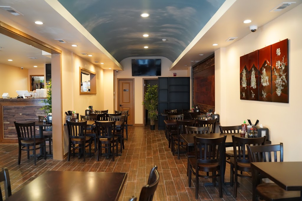 Pho House Thang Long | restaurant | 177 W Girard Ave, Philadelphia, PA 19123, USA | 2157392020 OR +1 215-739-2020