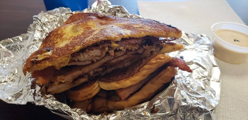 Daddy Bobs Barbeque | restaurant | 333 N Raleigh St E, Angier, NC 27501, USA | 9192759445 OR +1 919-275-9445