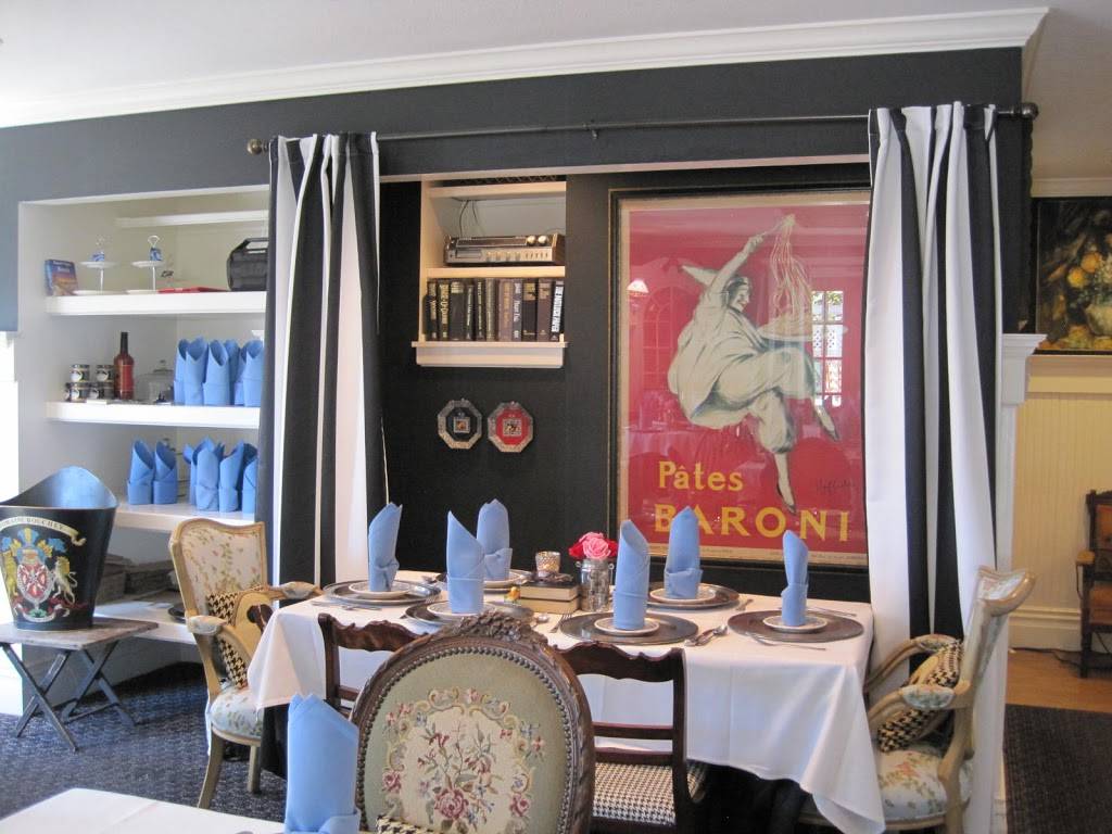 Small Batch at the Cupola | restaurant | 340 State St, Harbor Springs, MI 49740, USA | 2312424686 OR +1 231-242-4686