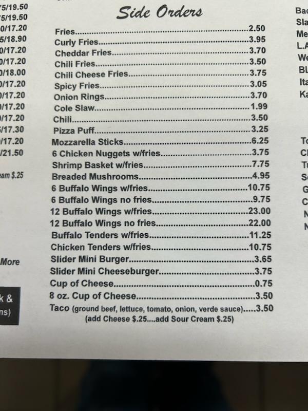 Hoagie Hut | restaurant | 2807 Grand Ave, Waukegan, IL 60085, USA | 8472498300 OR +1 847-249-8300