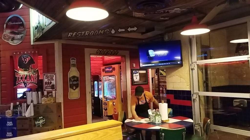 Willies Grill & Icehouse | restaurant | 945 Hwy 6, Sugar Land, TX 77478, USA | 2812422252 OR +1 281-242-2252